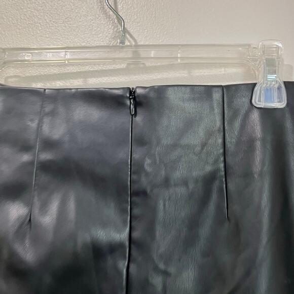 Vero Moda Faux Leather Mini Skirt Size S Black Wrap Style Y2K Grunge - Picture 6 of 8